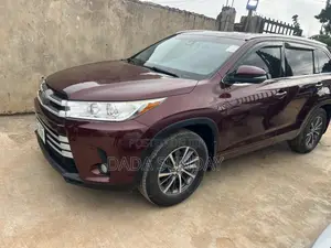 Toyota Highlander 2017 Burgundy