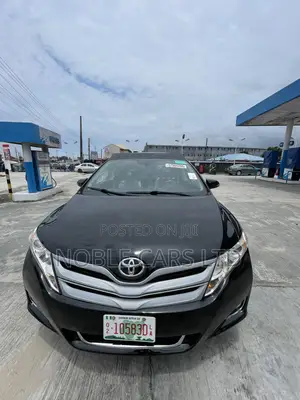 Toyota Venza XLE 4dr Wagon AWD (3.5L 6cyl 6A) 2014 Black