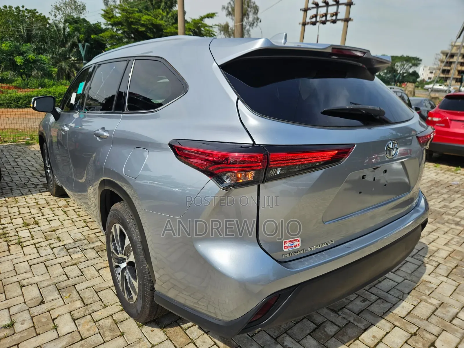 Toyota Highlander XLE 2021 Silver