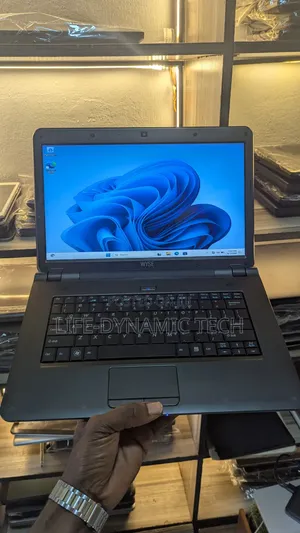 Laptop Dell 4GB AMD SSD 128GB