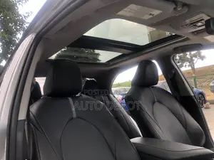 Toyota Camry XSE (2.5L 4cyl 8A) 2019 Silver