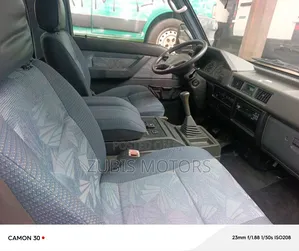 Mitsubishi L300 2010 Blue