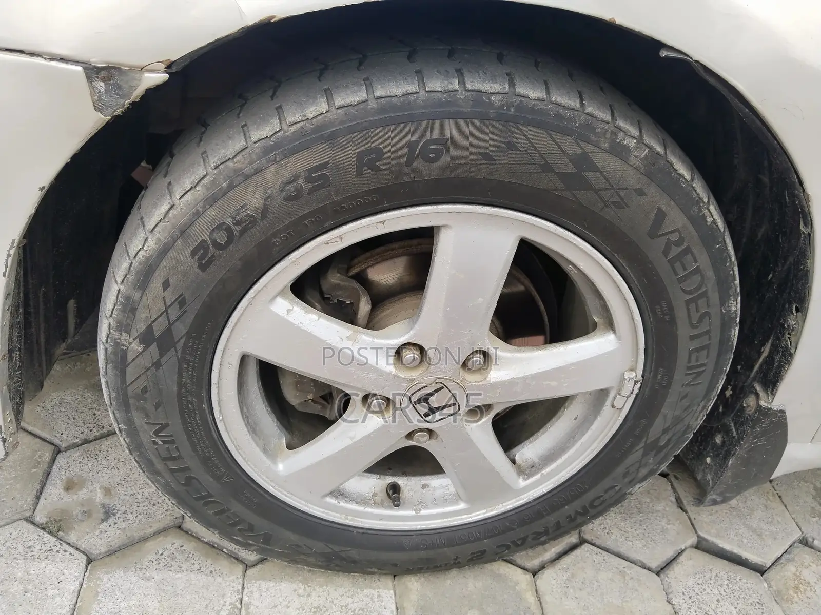 Honda Accord 2004 Silver