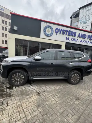 New Mitsubishi Montero Sport 2023 Gray