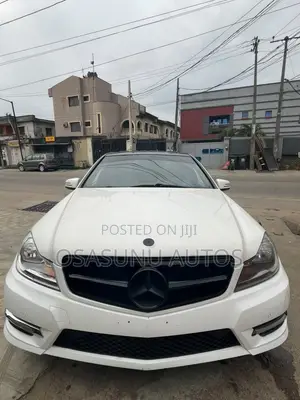 Mercedes-Benz C300 Luxury 4Matic Sedan AWD (3.5L 6cyl 7A) 2013 White