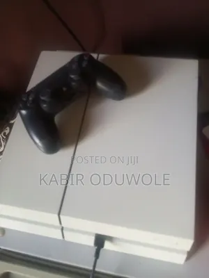 Play Station 4
