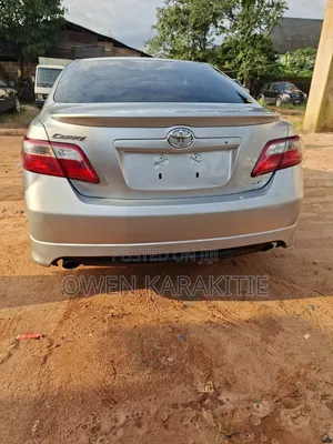 Toyota Camry SE V6 4dr Sedan (3.5L 6cyl 6AM) 2009 Silver