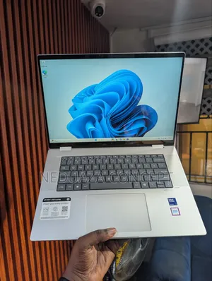 Laptop HP Envy 16 Gaming 16-h1023dx 32GB Intel Core Ultra 7 SSD 2T
