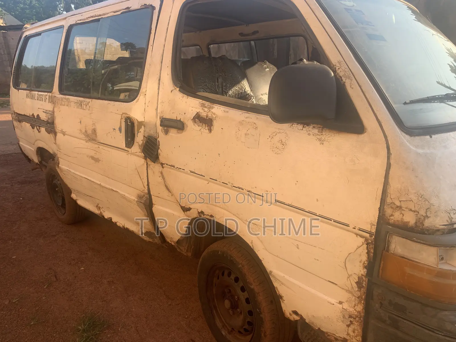 Toyota HiAce 1998 White