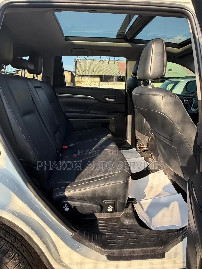 Toyota Highlander 2019 White