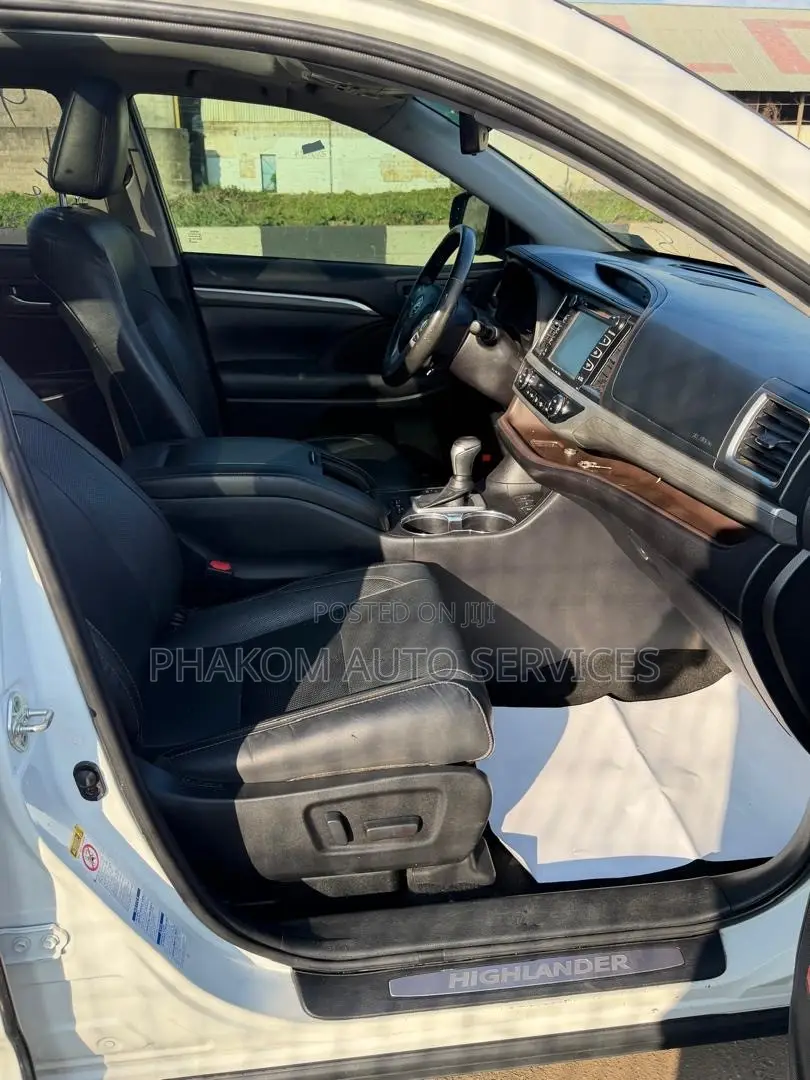 Toyota Highlander 2019 White