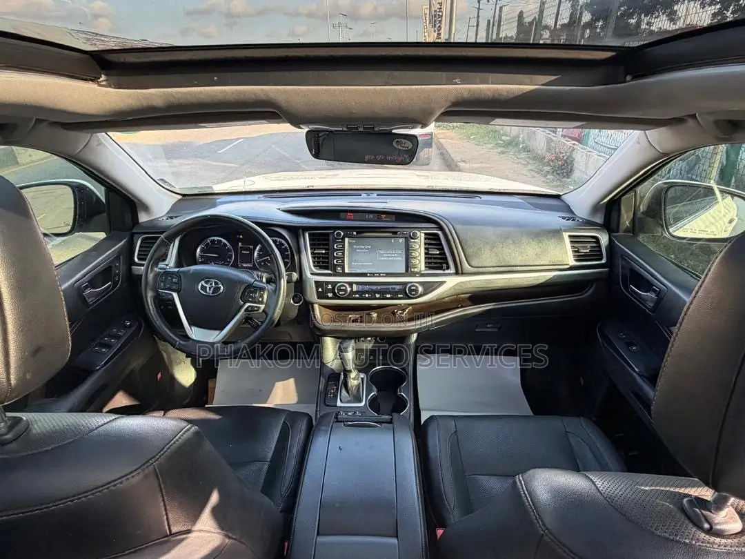 Toyota Highlander 2019 White