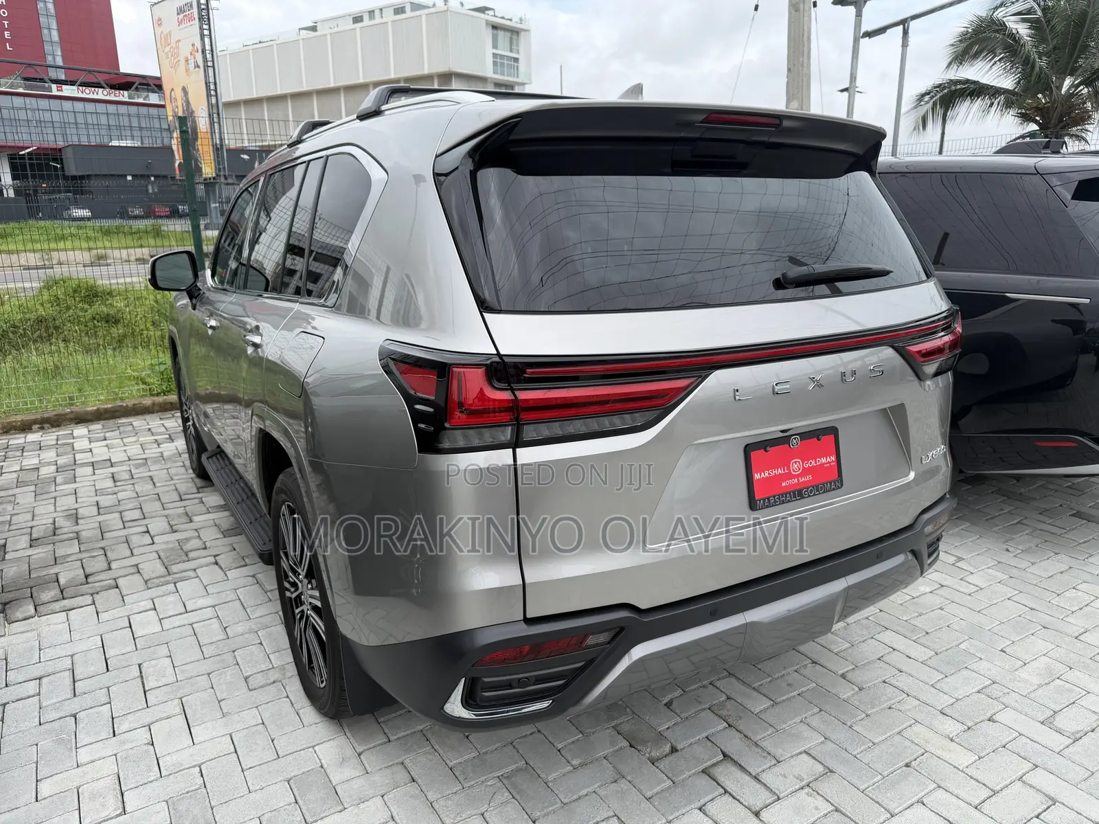 Lexus LX 600 2024 Gold