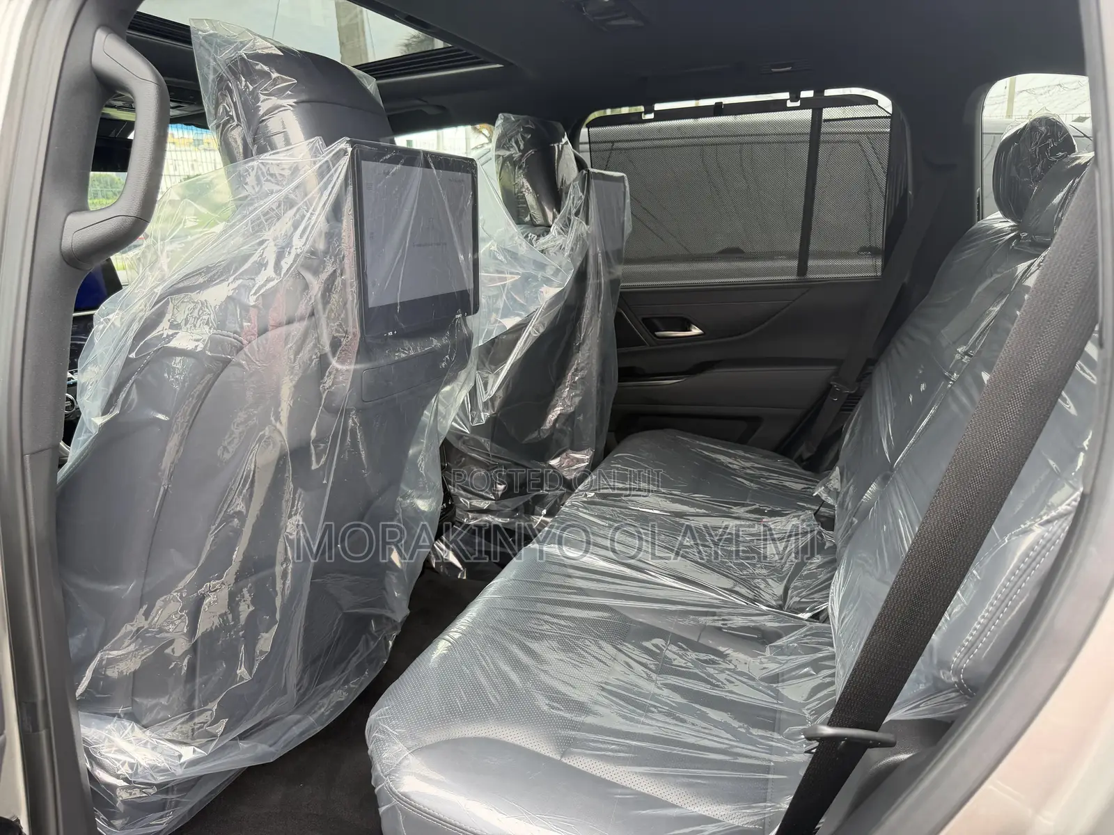 Lexus LX 600 2024 Gold
