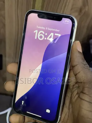 Apple iPhone XR 64 GB White