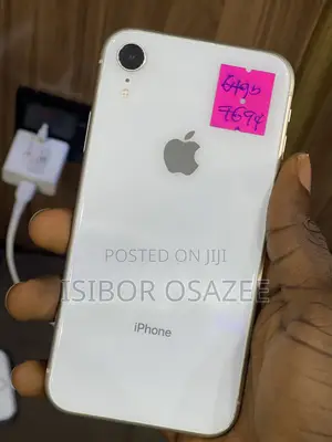 Apple iPhone XR 64 GB White