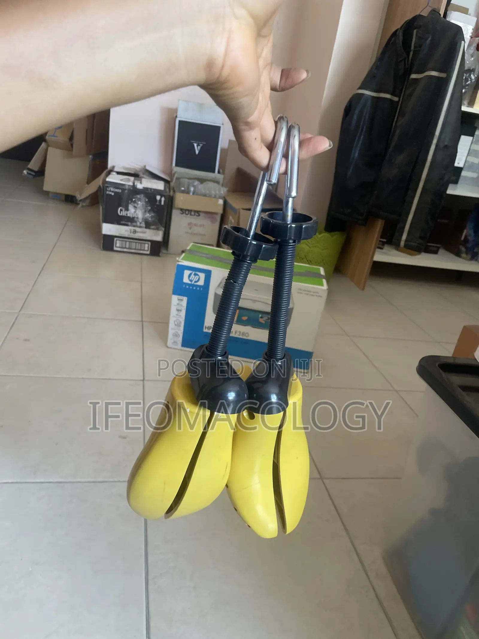 Shoe Stretchers