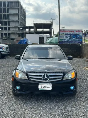 Mercedes-Benz C300 2010 Black