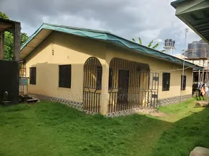 4bdrm Block of Flats in Oshimili North for sale