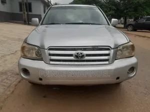 Toyota Highlander 2005 Gold