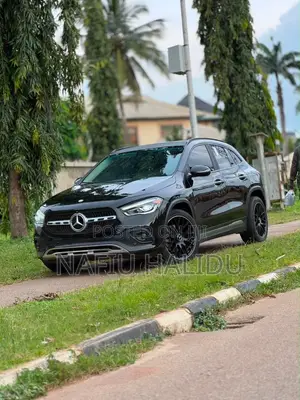 Mercedes-Benz GLA-Class 2021 Black