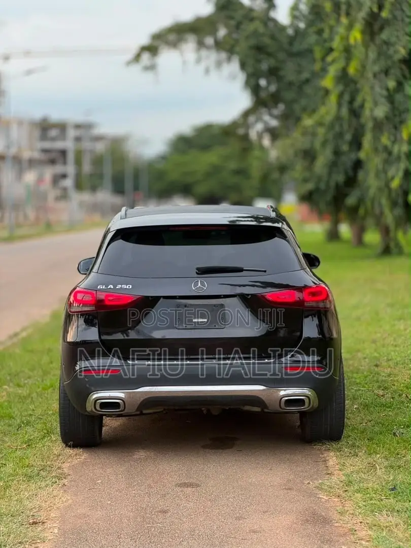 Mercedes-Benz GLA-Class 2021 Black