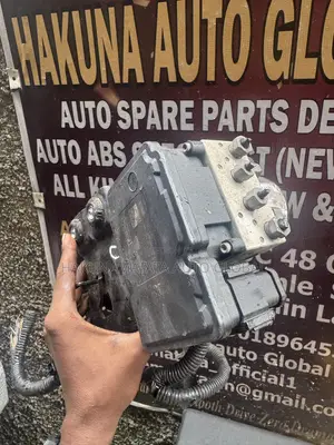 2013 Ford Edge ABS Pump