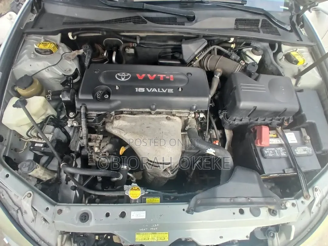 Toyota Camry 2005 Silver