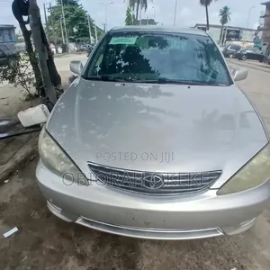 Toyota Camry 2005 Silver