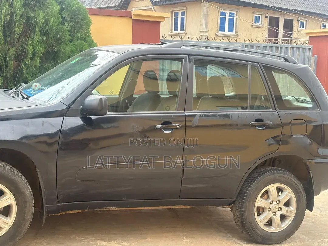 Toyota RAV4 Automatic 2003 Black