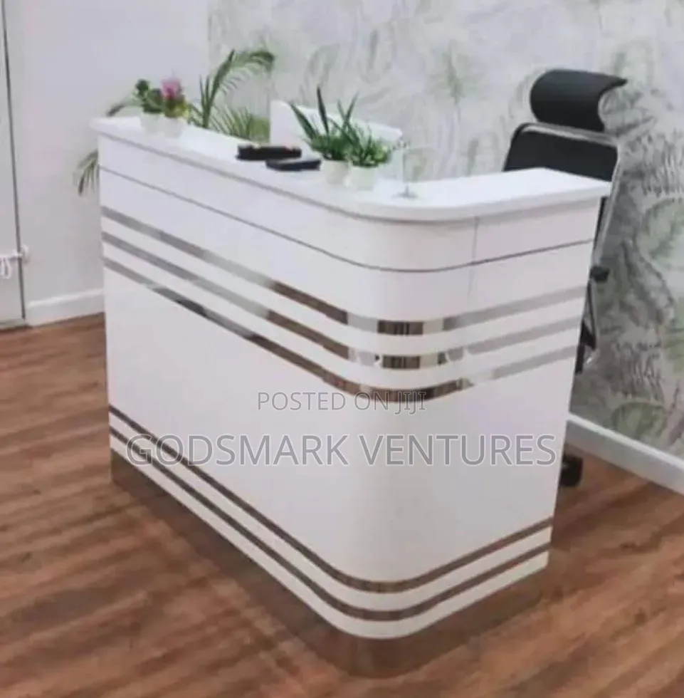 Receptionist Desk/Table 1.2 Meter