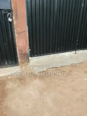 Mini Flat in Diamond Estate, Iseri Olofin for rent