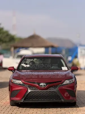 Toyota Camry SE FWD (2.5L 4cyl 8AM) 2018 Red