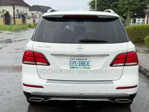 Mercedes-Benz GLE-Class GLE 350d 4MATIC 2017 White
