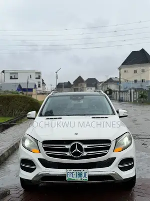 Mercedes-Benz GLE-Class GLE 350d 4MATIC 2017 White
