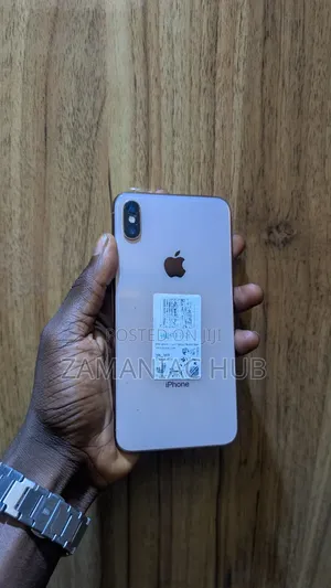 Apple iPhone XS Max 64 GB Gold