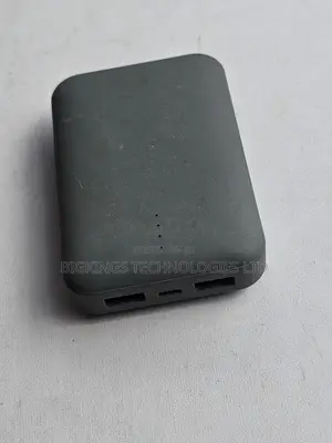 XHC-003 Black 10000mAh Power Bank