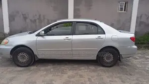 Toyota Corolla 2004 Silver