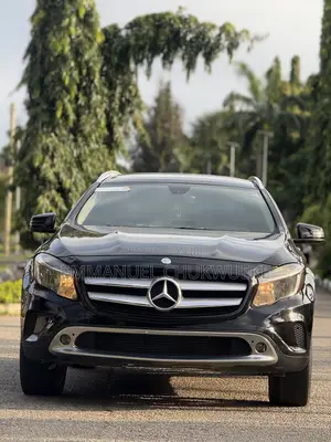 Mercedes-Benz GLA 250 2016 Black