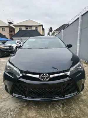 Toyota Camry 2016 Blue