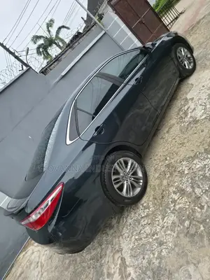 Toyota Camry SE 4dr Sedan (2.5L 4cyl 6A) 2016 Blue
