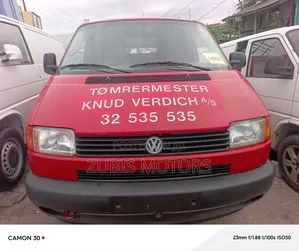 Volkswagen Transporter 2004 Red