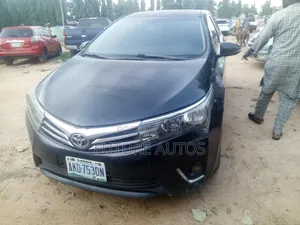 Toyota Corolla 2016 Black