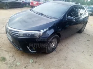 Toyota Corolla 2016 Black