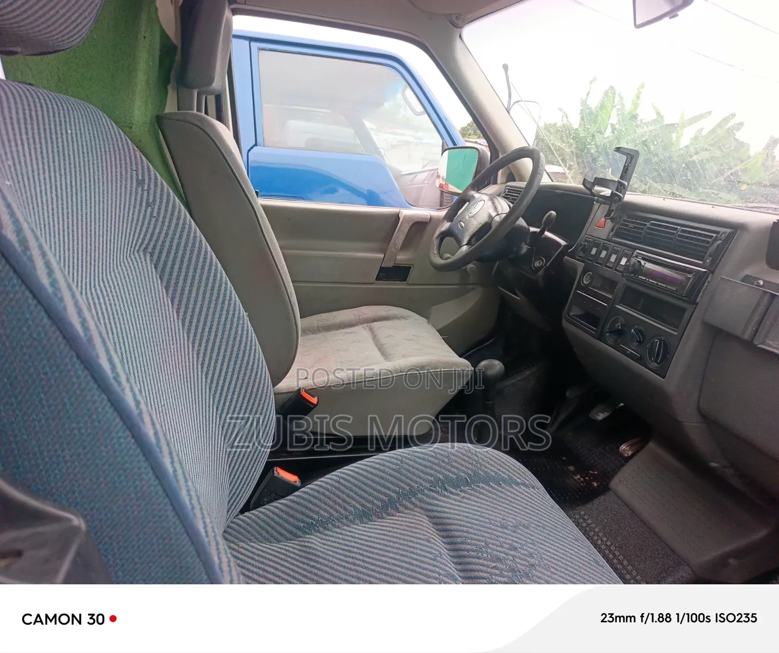 Volkswagen Transporter 2004 Pink