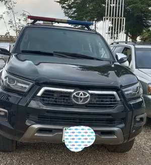 Toyota Hilux 2012 Black