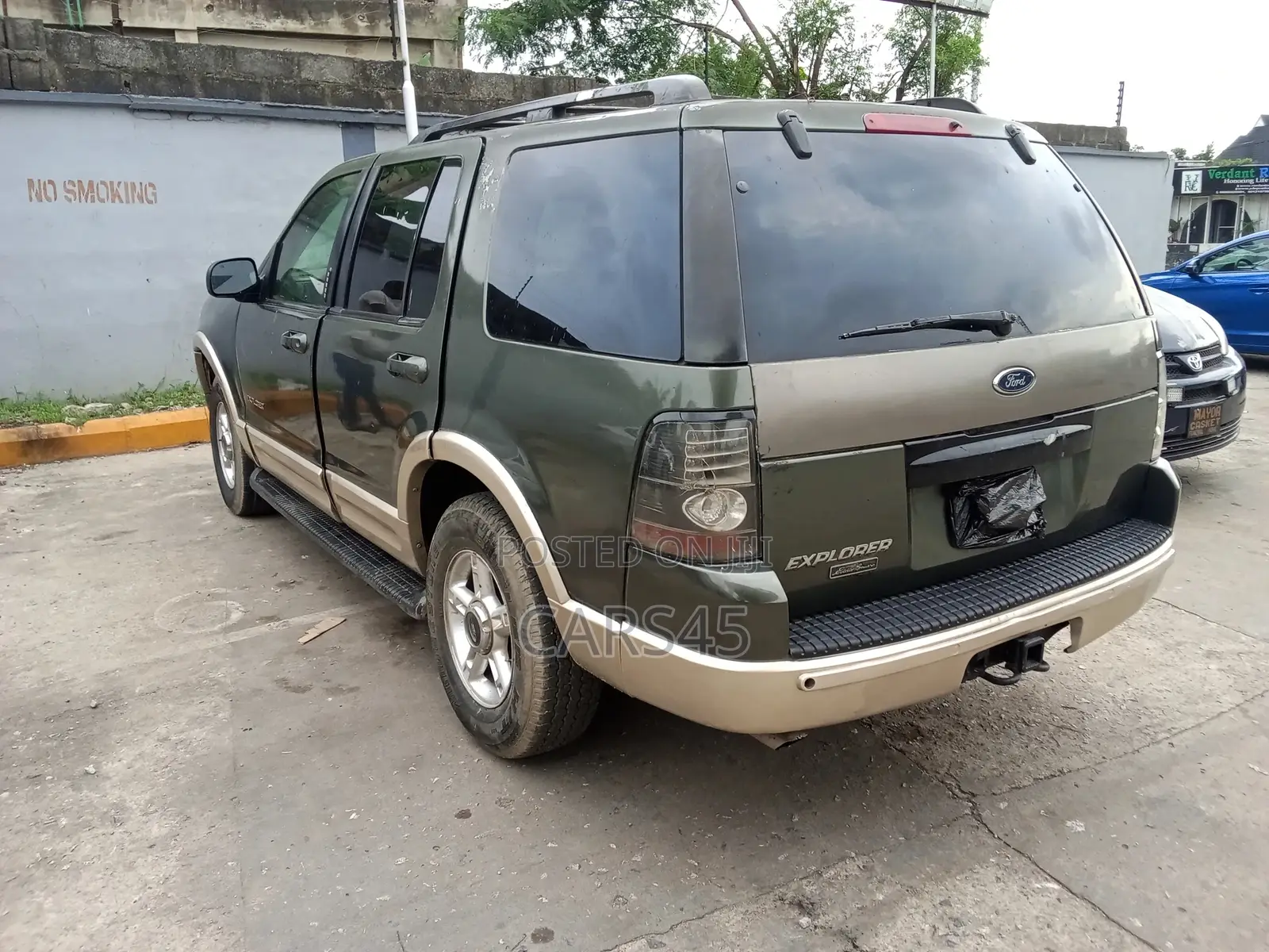 Ford Explorer 2003 Green