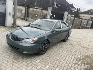 Toyota Camry LE 4dr Sedan (2.4L 4cyl 4A) 2004 Green