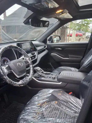 Toyota Highlander 2022 Black