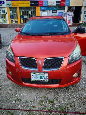 Pontiac Vibe 2010 Orange